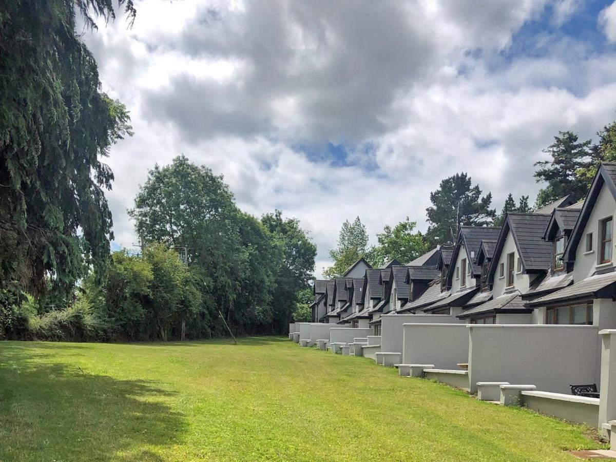 Old Court Holiday Homes Terryglass - Sleeps 6 By Trident Holiday Homes Exterior foto