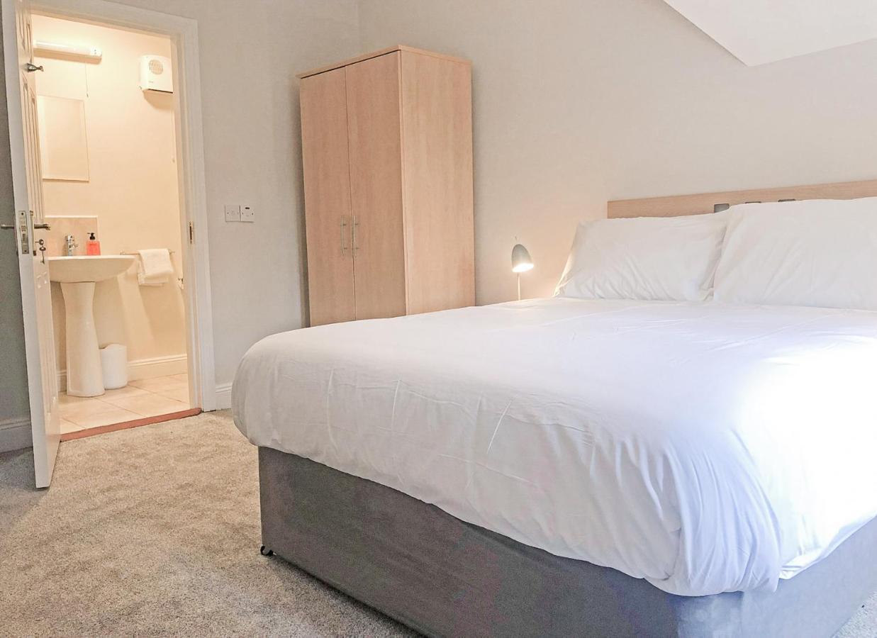Old Court Holiday Homes Terryglass - Sleeps 6 By Trident Holiday Homes Exterior foto